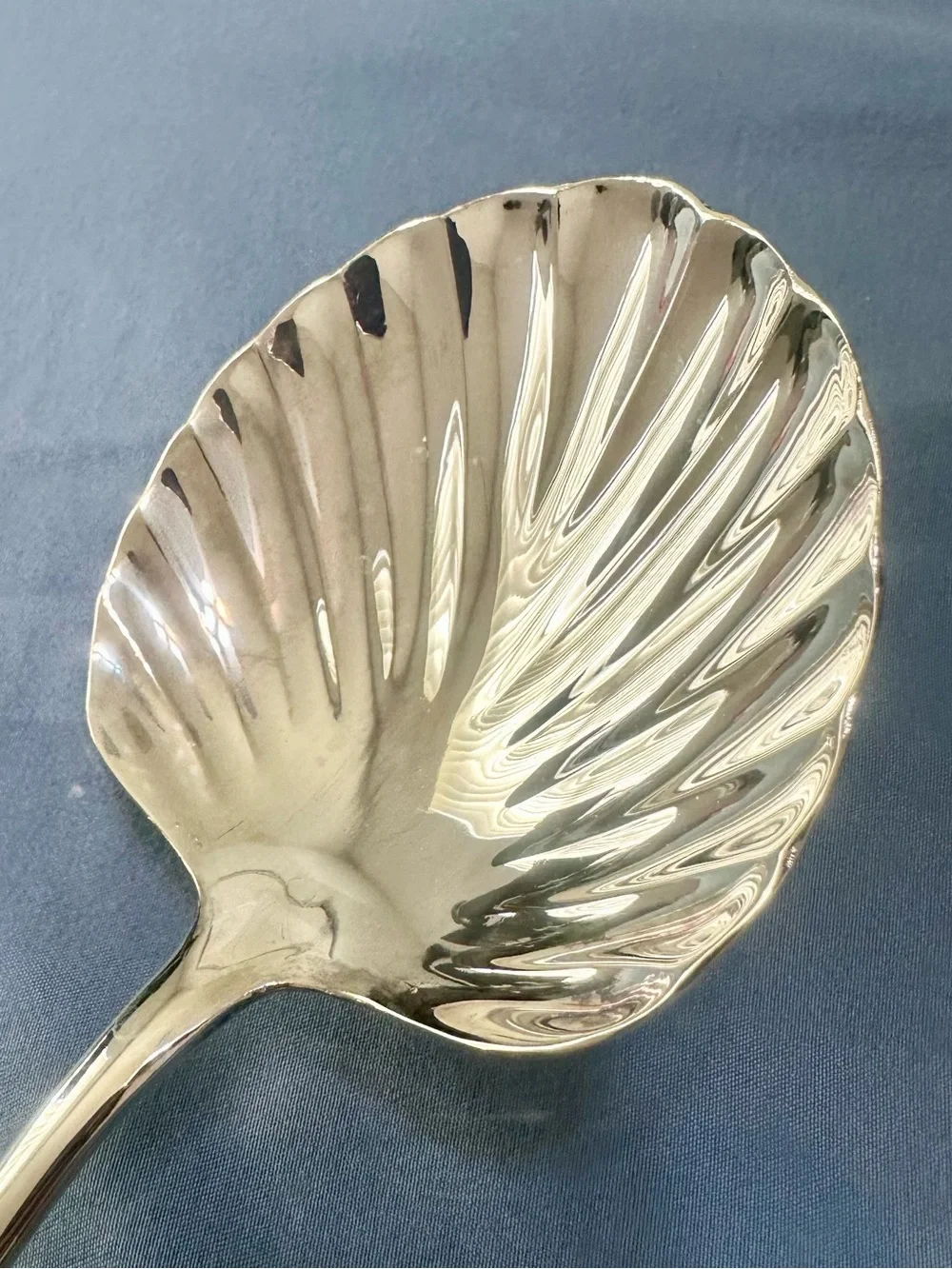 Vintage Silver Scallop Shell Serving Spoon 10” Large Casserole Berry Ladle 90s